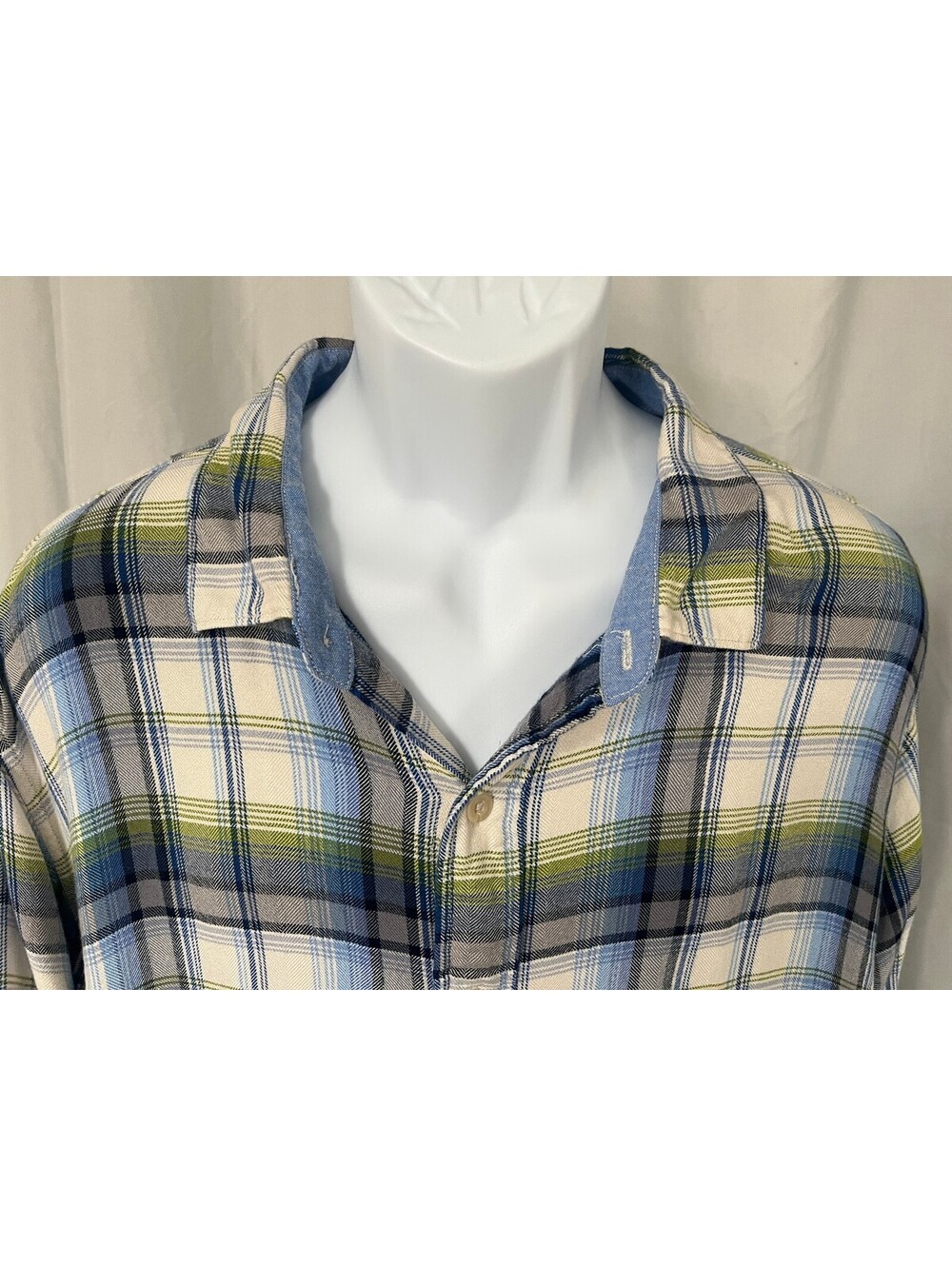 Tommy Bahama Men's White Blue Green 100% Rayon Flannel l/s Shirt XXL 2XL